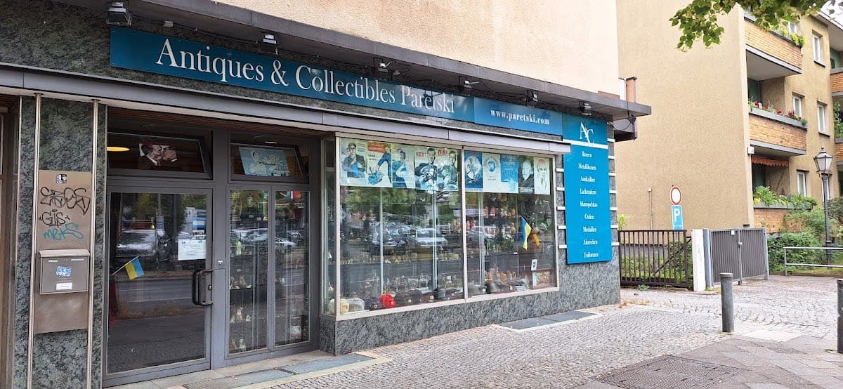 Antiques & Collectibles Alexandre Paretski