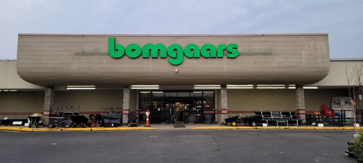 Bomgaars