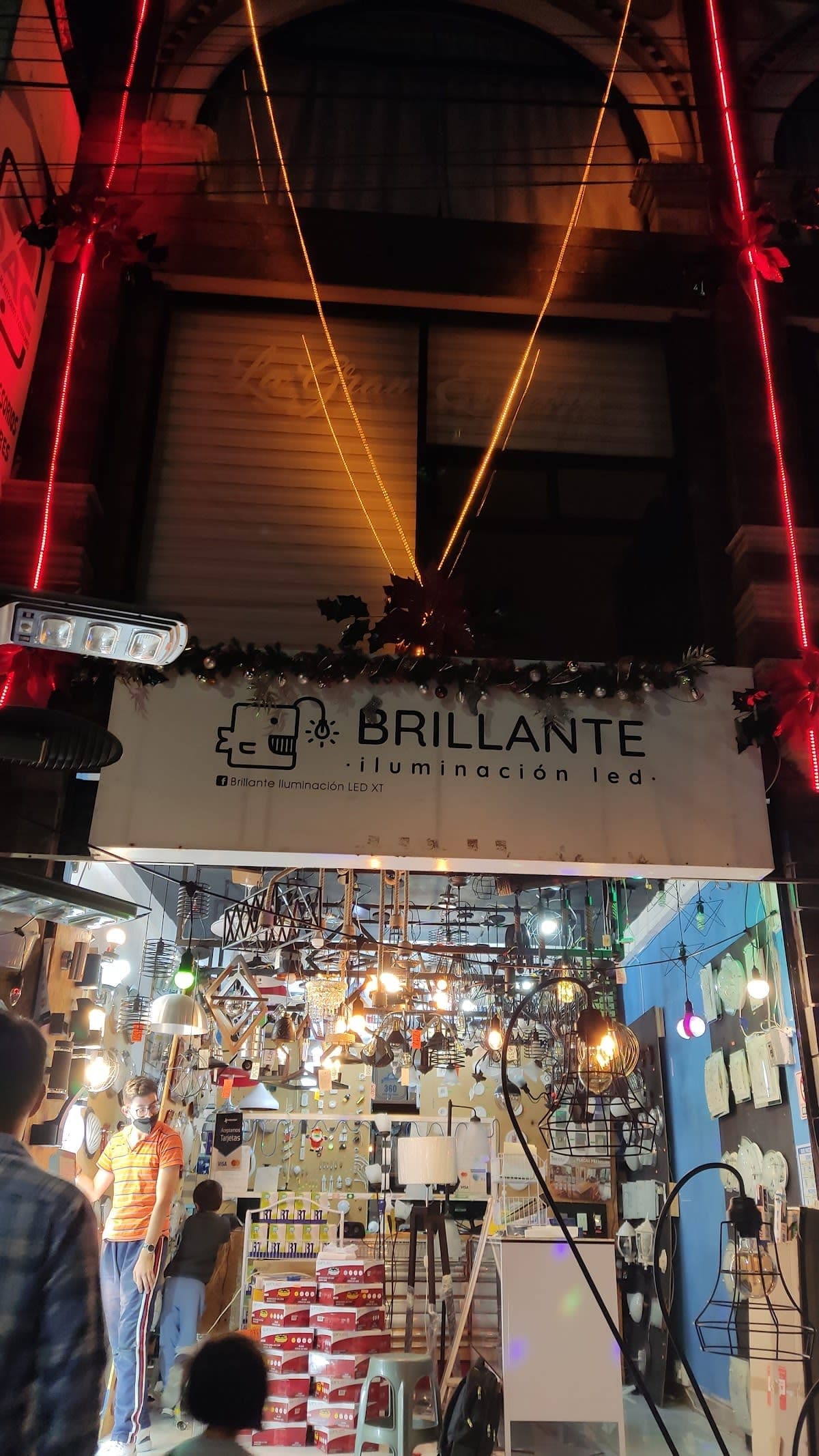 BRILLANTE ILUMINACION LED XT