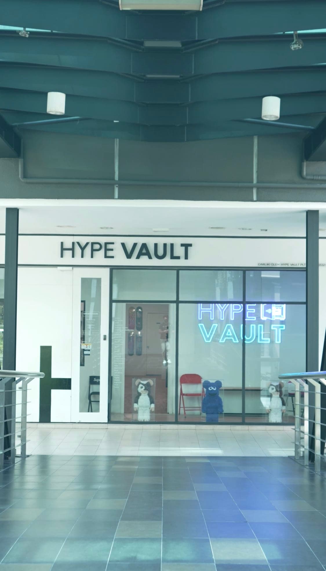 Hype Vault Publika