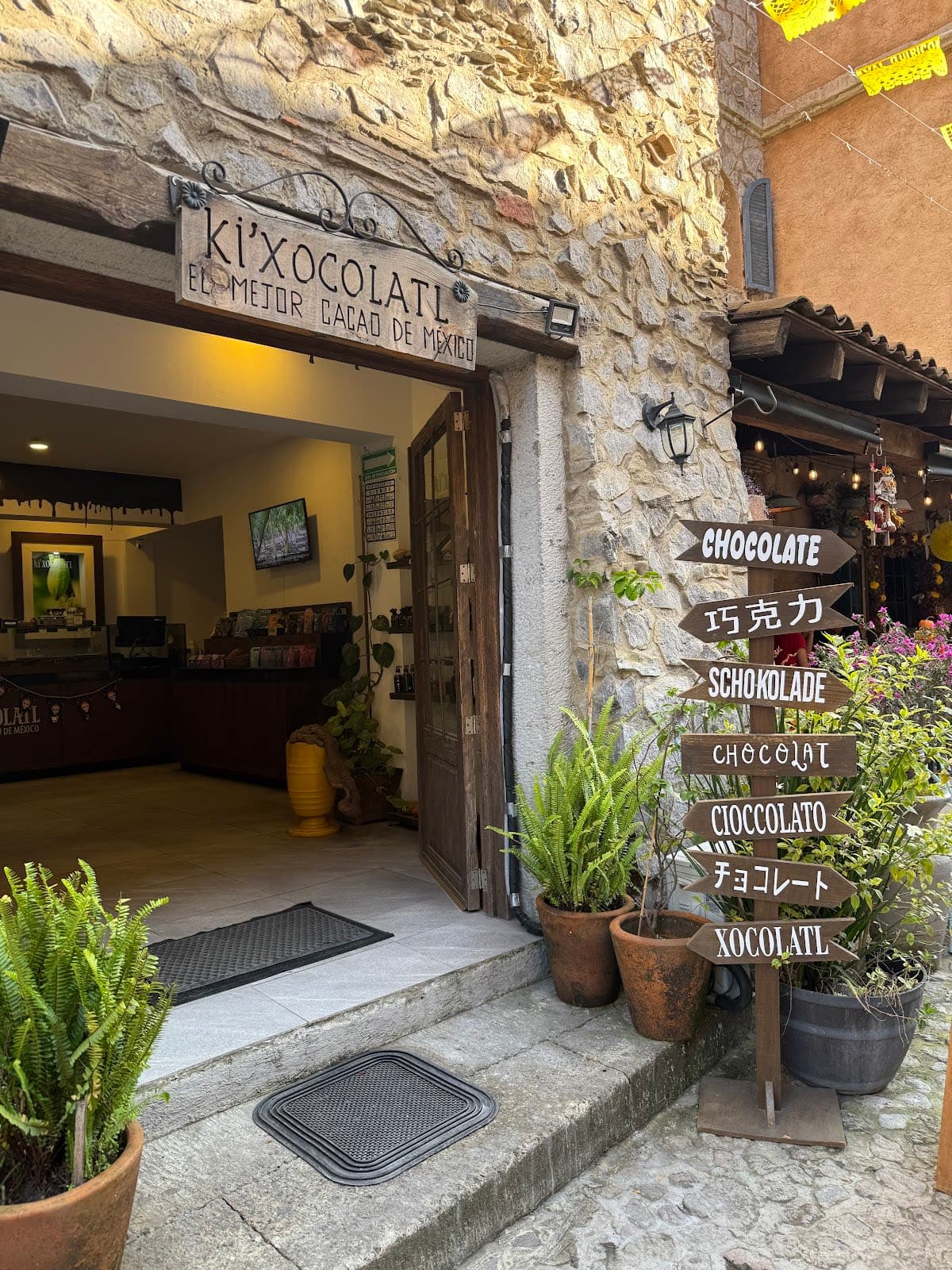 Ki'Xocolátl Val'Quirico El mejor Cacao de México.