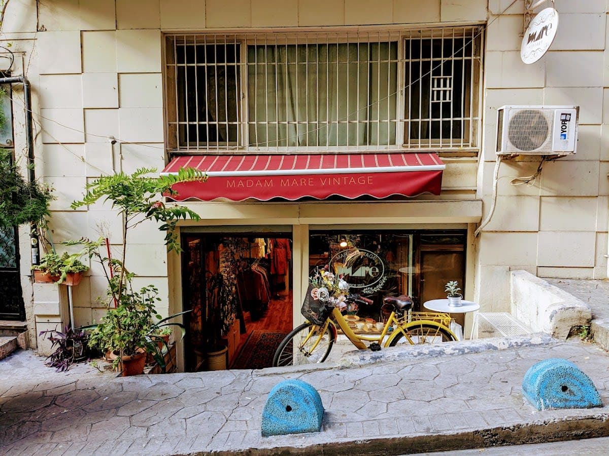 Madam Mare Vintage Store