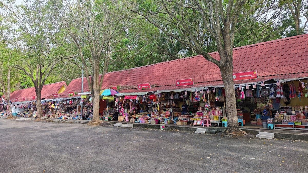 Melaka Handicraft Shop