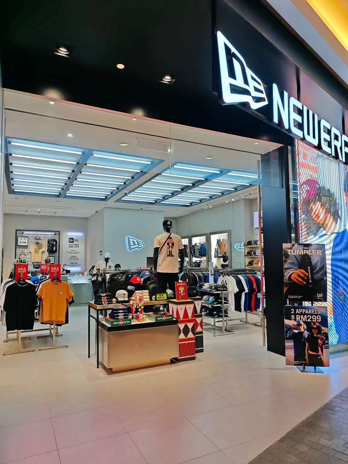 New Era @ Mid Valley Megamall