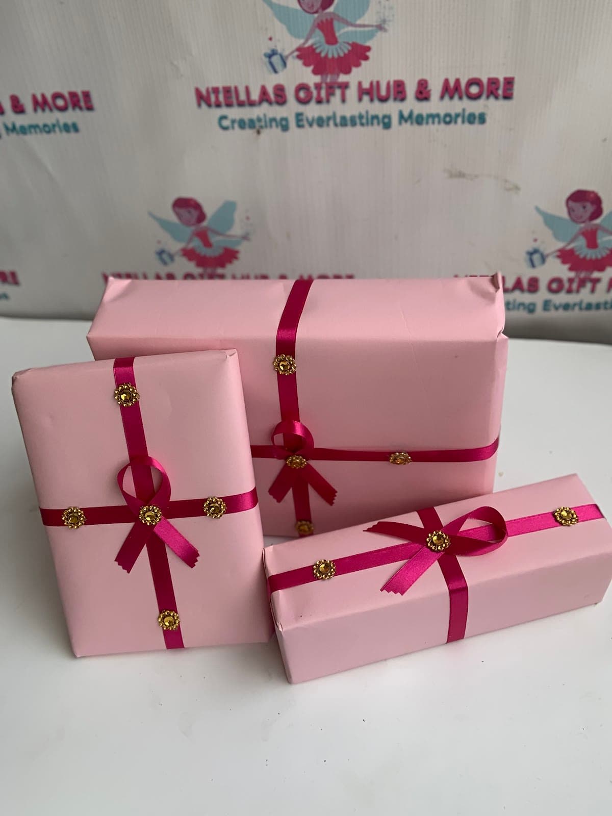 Niellas Gift Hub & More
