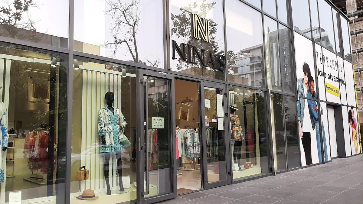 Nina's Boutique / Budva
