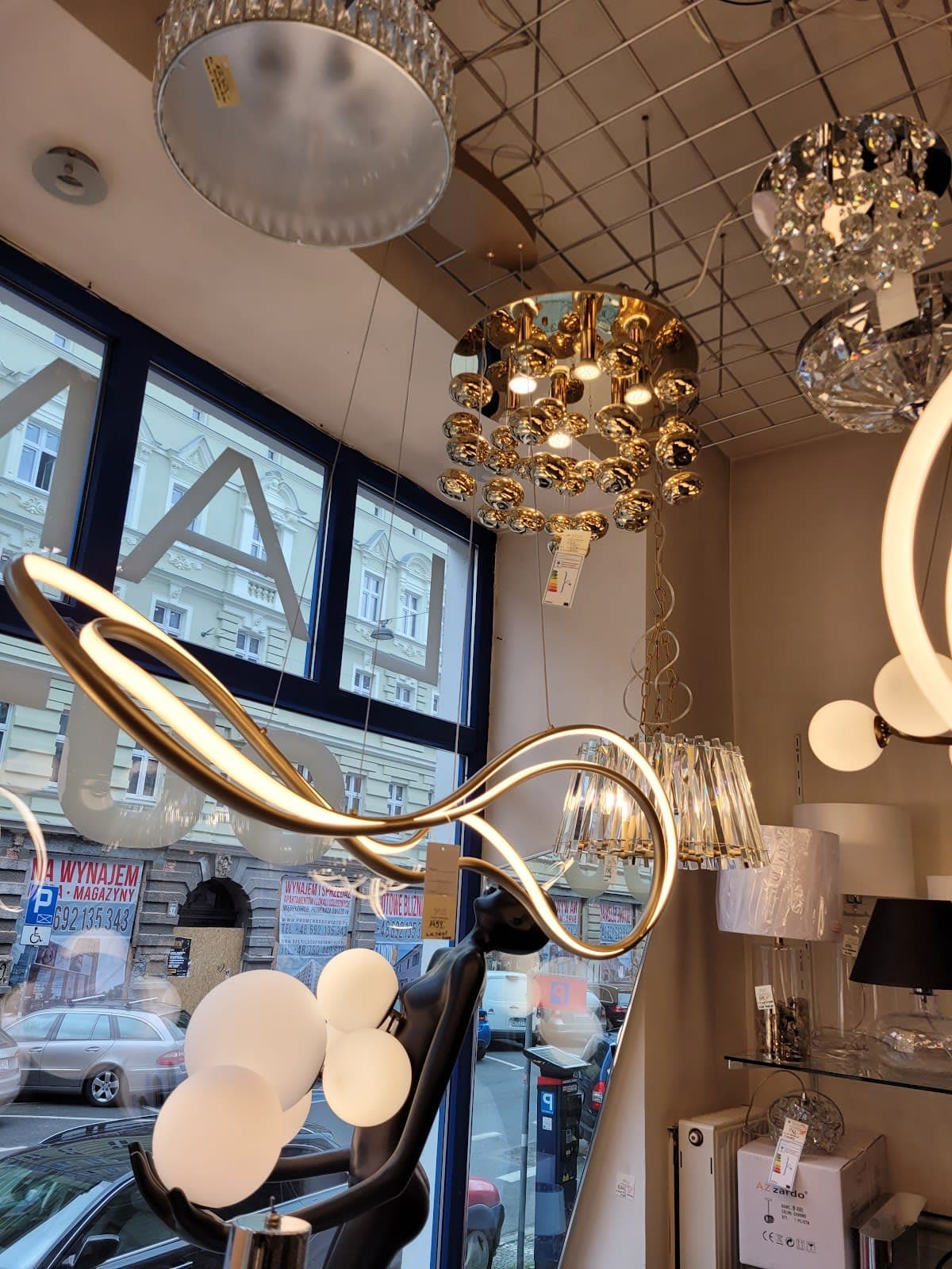Outlet lampy