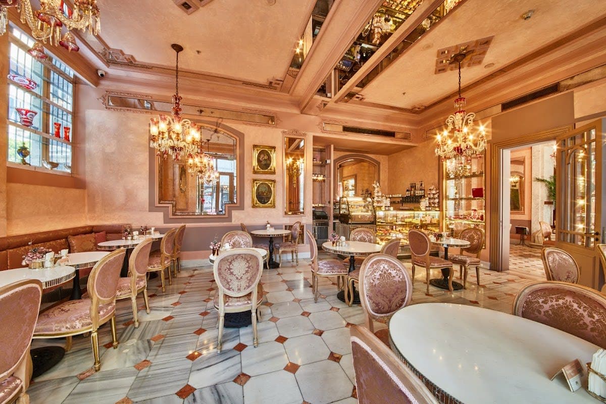 Patisserie De Pera