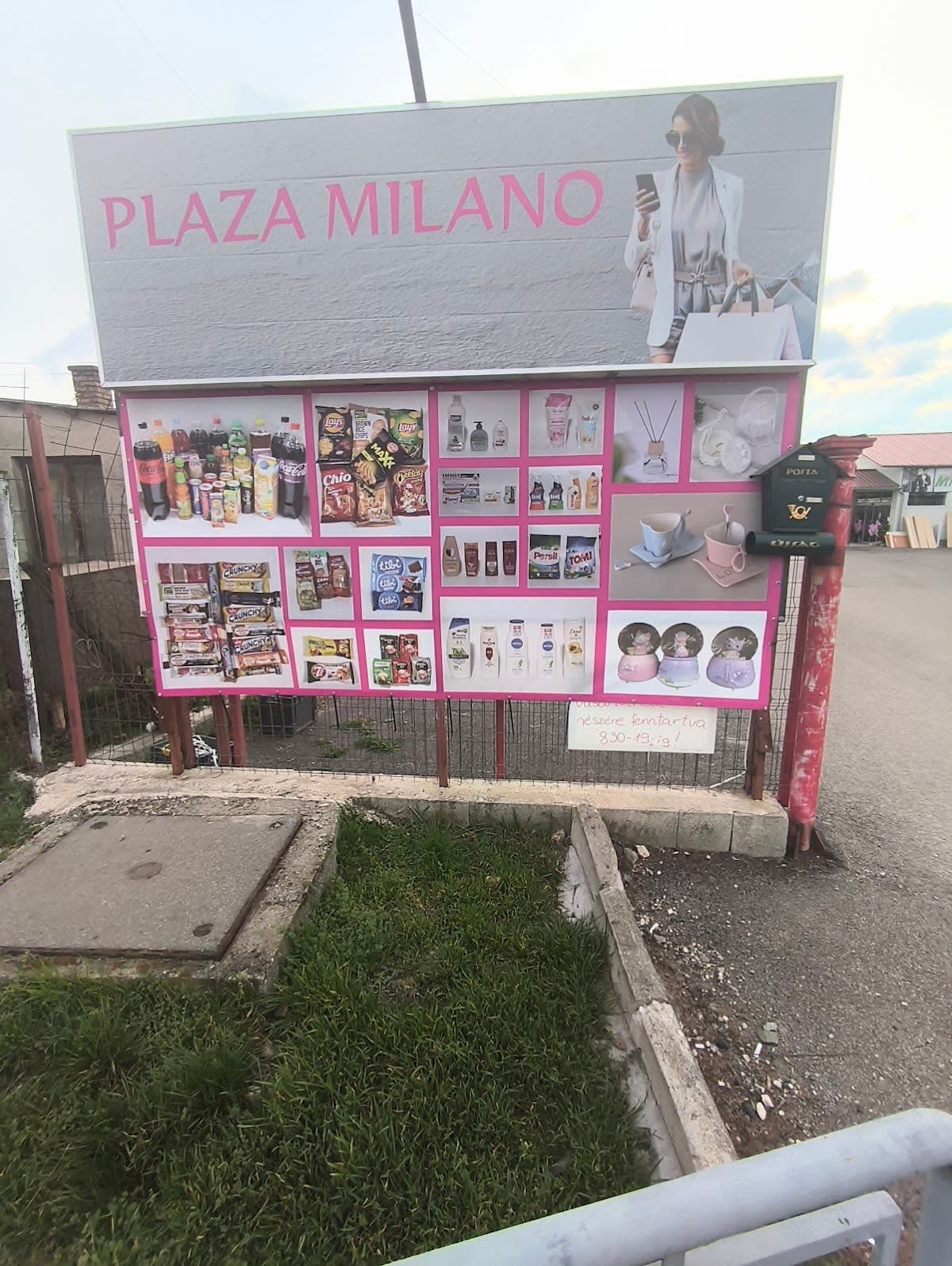 Piazza milano