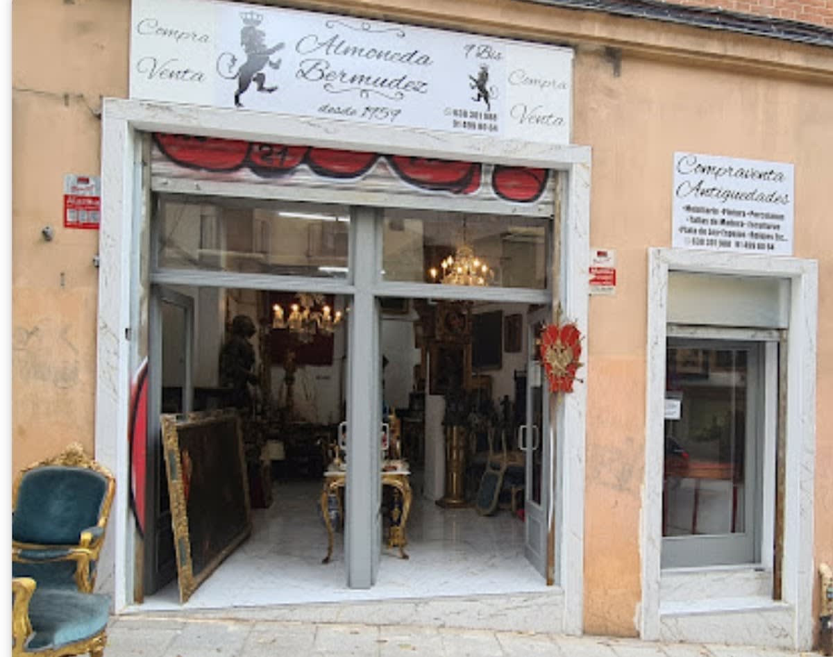 Antigüedades Bermúdez