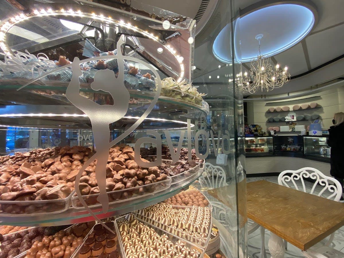 Pavlova Bakery & Cake